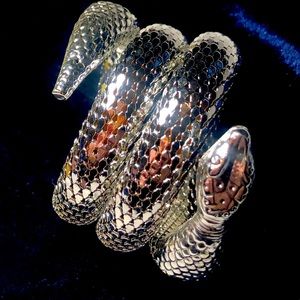 WHITING AND DAVIS Bendable Silver Snake Bracelet